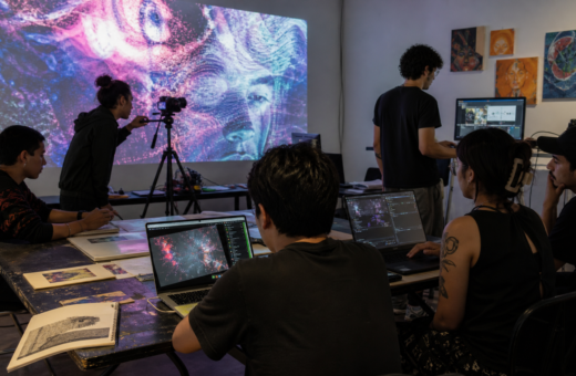 Artistas mexicanos experimentan con inteligencia artificial en un laboratorio de creación cultural