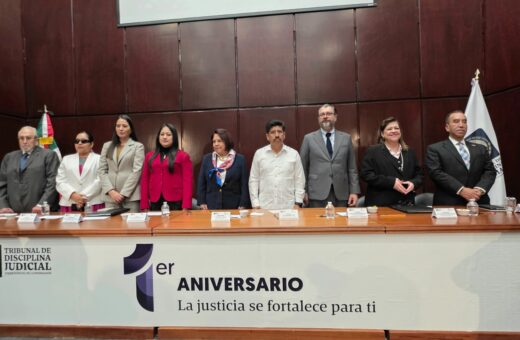 Integrantes del Tribunal de Disciplina Judicial durante la presentación de resultados de su primer año de labores