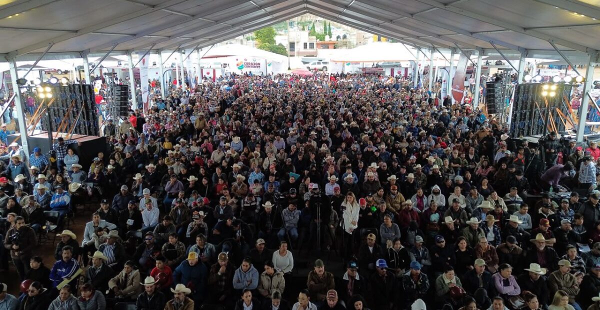 David Monreal durante la presentación de resultados y obras para la región de Sombrerete.