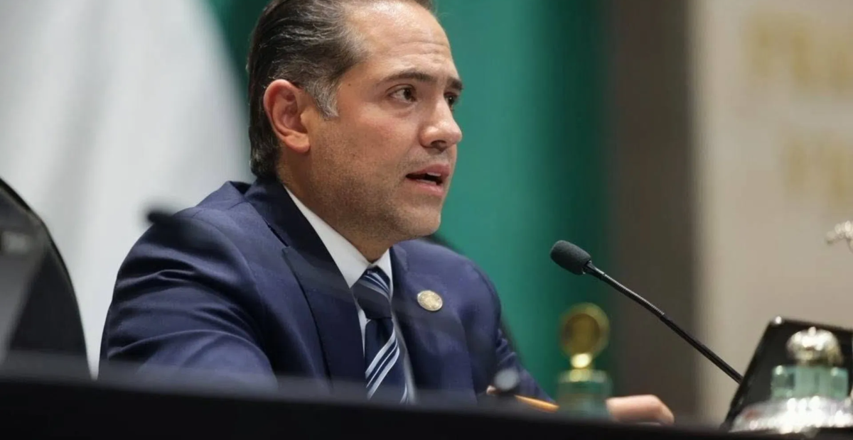 Diputado Raúl Bolaños-Cacho Cué durante una entrevista en San Lázaro